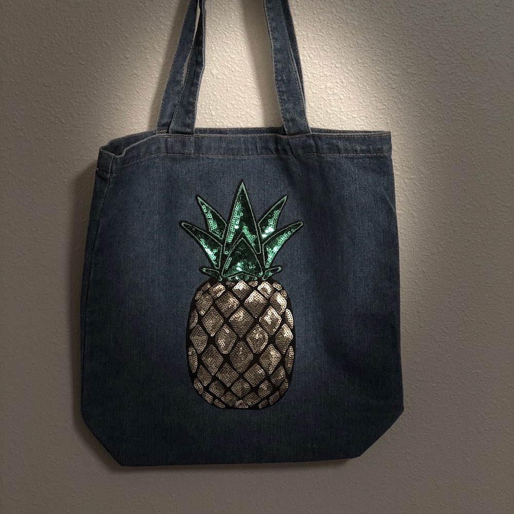 Pineapple tote
